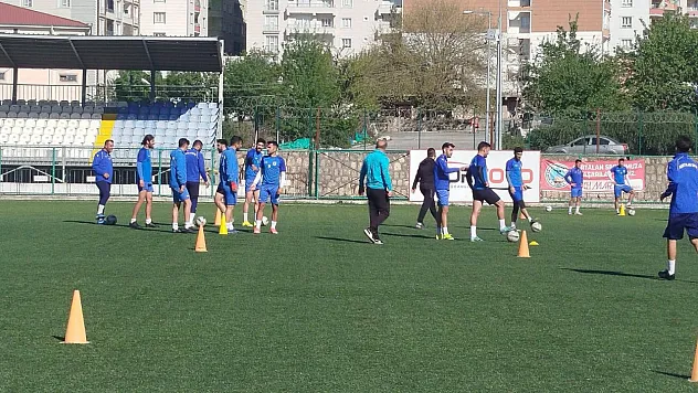 Kurtalanspor, Şırnak Petrolspor'a Seyircisiz Maçta Mağlup Oldu