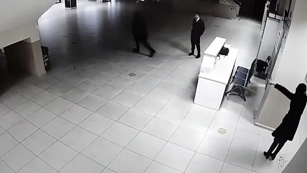 Lisede dehşet: Öğrenci, kadın müdür yardımcısını boğazından bıçakladı