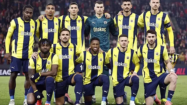 Şampiyonluk Gecesinde Şok Hamle! Fenerbahçe'nin Yıldız İsmi Galatasaray'ı Takip Etti