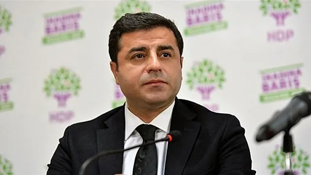 Selahattin Demirtaş'tan, Erdoğan'ın adaylık açıklamasına şaşırtan yorum: Aslında Erdoğan aday olmayacak