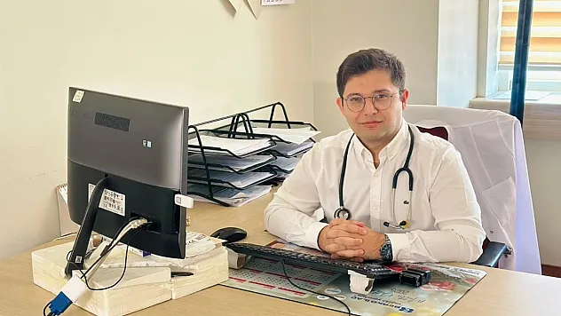 Siirt Eğitim ve Araştırma Hastanesi'nde Yeni Dahiliye Uzmanı Dr. Özgür Aydın Hasta Kabulüne Başladı