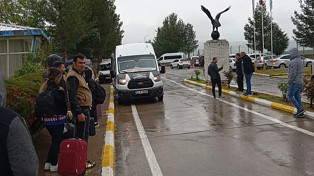 Siirt-İstanbul Uçağı Hava Muhalefeti Nedeniyle Batman'a Aktarıldı!