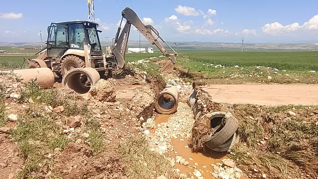 Siirt Kurtalan'da Sağanak Yağışların Ardından Menfez Çalışması Tamamlandı
