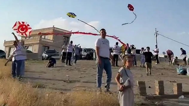 Siirt'te Çevre Haftasına Özel Uçurtma ve Temizlik Etkinliği Düzenlendi