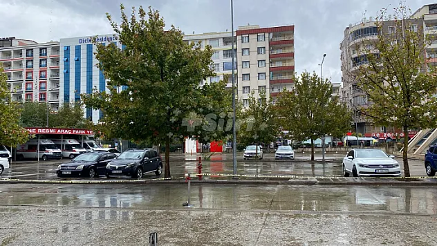 Siirt'te Hastası Olan Vatandaşlar Aracını Hastaneye Park Edemiyor! Otopark Kısıtlanınca Hastalar Daha da Mağdur Oldu
