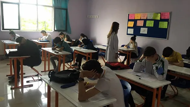 Siirt'te Özel Lise Eğitim ve Öğretime Ara Veriyor!