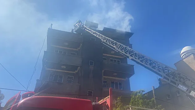 Siirt'te Tandırdan Sıçrayan Kıvılcım Yangına Neden Oldu