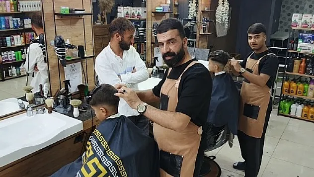 Siirt'te Yetim Çocuklara Ücretsiz Tıraş Hizmeti: Kuaför Metin Yardım'dan Anlamlı Destek