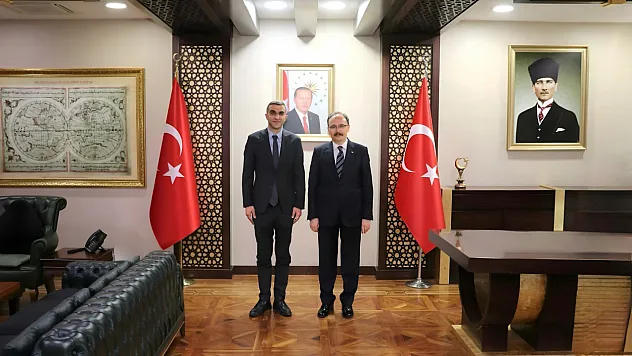Siirt Valisi Kızılkaya, Türk Telekom İl Müdürü Ömer Ozan Kaçmış'ı Makamında Kabul Etti