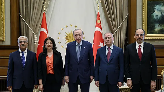 Tarihi Görüşme Başladı: Erdoğan ile DEM Parti İmralı Heyeti İkinci Defa Bir Araya Geldiler