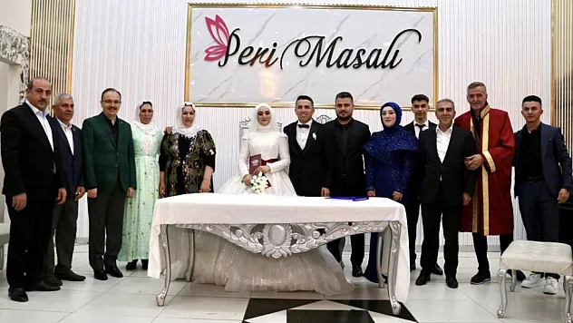 Vali Kızılkaya, Gazi Ailesinin Düğününe Katıldı