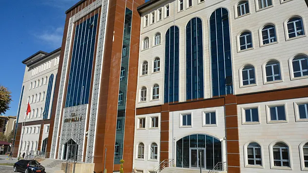 Siirt Valiliğinden Kılık Kıyafette Koronavirüs Önlemi