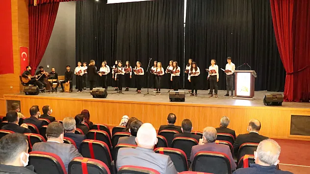 İstiklal Marşı'nın Kabulü Ve Mehmet Akif Ersoy'u Anma Günü Etkinliklerle Kutlandı
