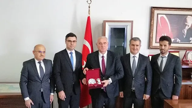 Yargıtay Onursal Başkanı ve Kamu Başdenetçisi Mehmet Akarca Siirt Adliyesini Ziyaret Etti