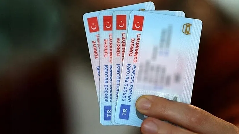 Kırmızı Işıkta Geçene Ehliyet İptali! Yeni Trafik Eylem Planı TBMM'ye Geliyor