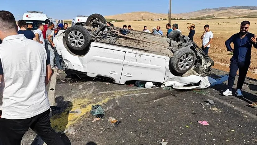 Kurtalan-Batman Yolunda Feci Kaza: 6 Yaralı