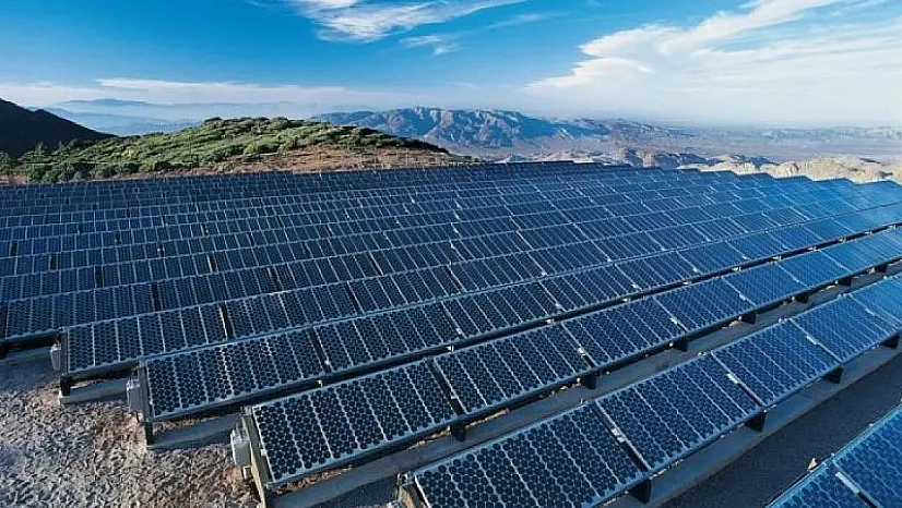 Siirt'te Üç Yeni Güneş Enerji Santrali Projesine ÇED Onayı Verildi