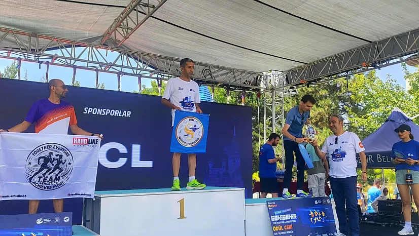 Siirtli Sporcu Muhittin Gürhan, Eskişehir Yarı Maratonu'nda Kategorisinde Birinci Oldu
