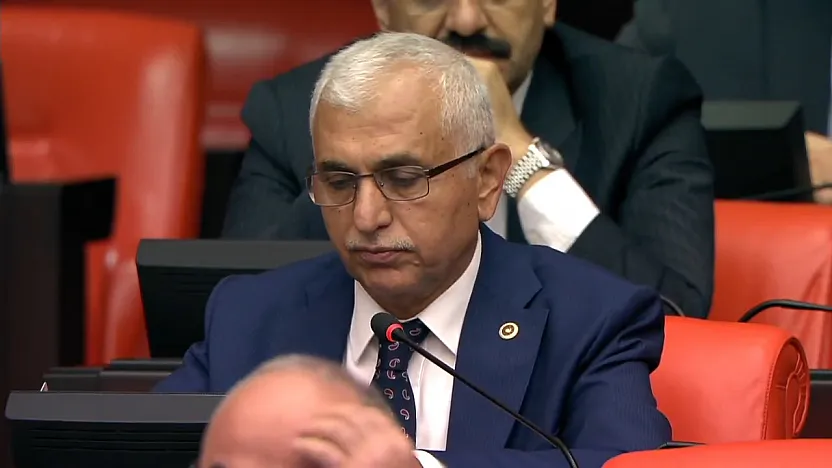 AK Parti Siirt Milletvekili Mervan Gül'den Siirt'e Kilitli Parke Taşı Üretim Tesisi Müjdesi