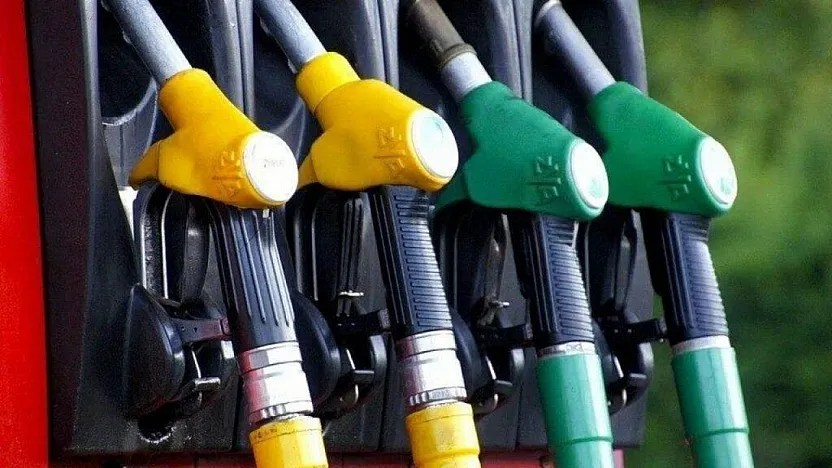 Akaryakıta zam geldi! Siirt'te benzin kaç lira oldu? Motorin ve LPG'in litresi kaç TL'den satılıyor? İşte güncel fiyatlar