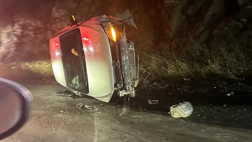 Baykan-Bitlis Yolunda Trafik Kazası: 3 Kişi Yaralandı