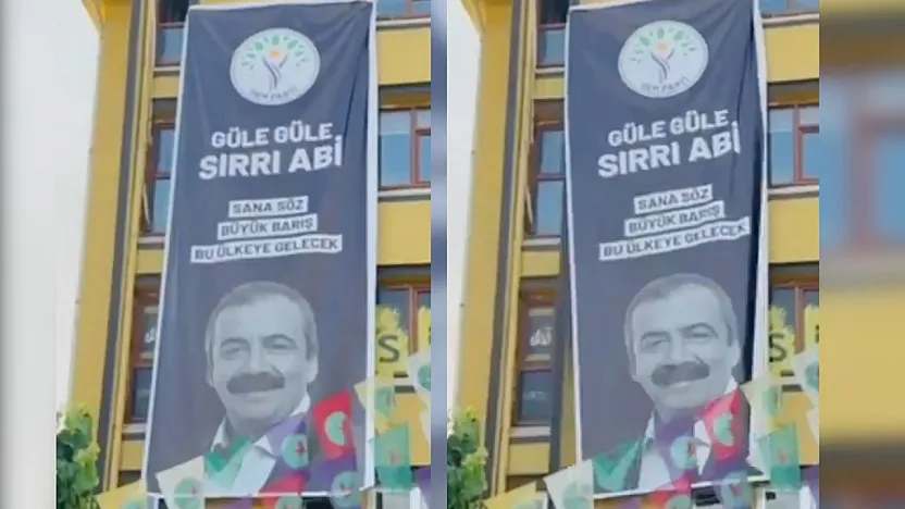 DEM Parti Siirt İl Binasını Sırrı Süreyya Önder'in Afişi Asıldı