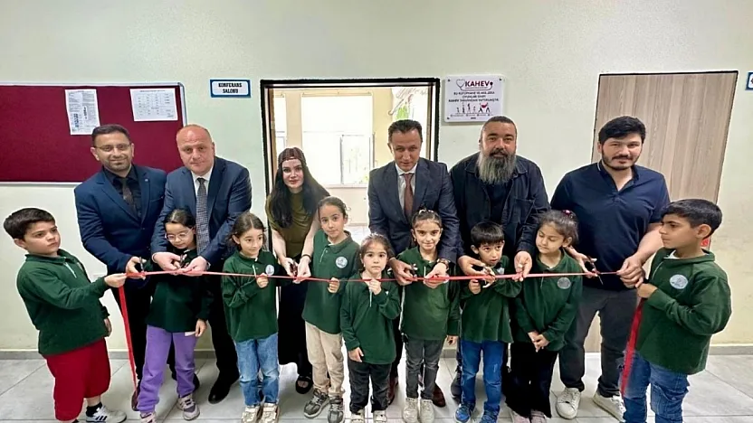 Kadın Hekimlerden Siirt'e Eğitime Katkı