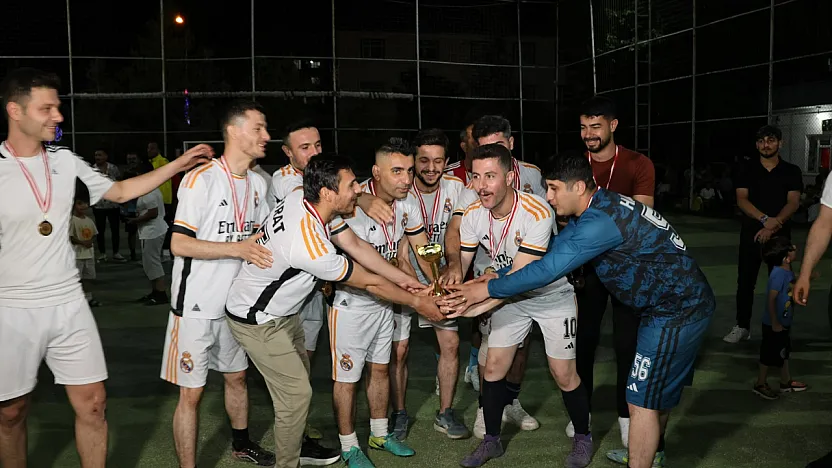 Kurtalan'da Kurumlar Arası Futbol Turnuvası Sona Erdi