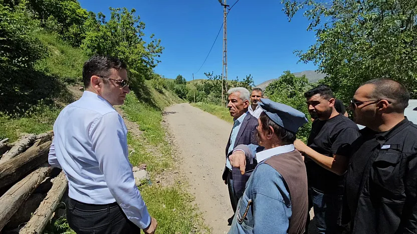 Pervari'de Üç Köy Yolunda Genişletme ve Altyapı Çalışmaları Başladı