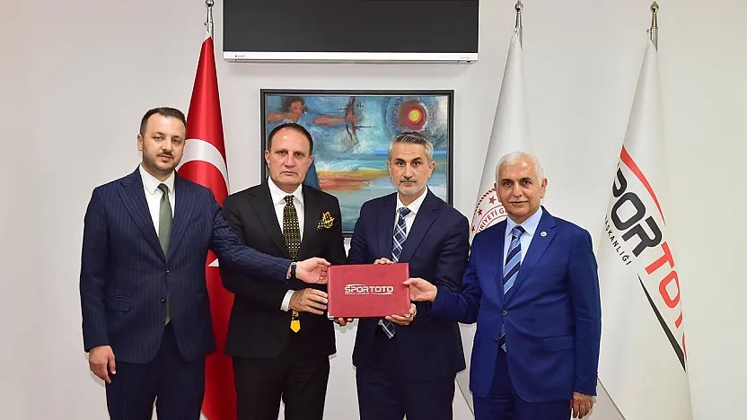 Pervari'ye Yeni Spor Tesisleri Müjdesi: Protokoller İmzalandı