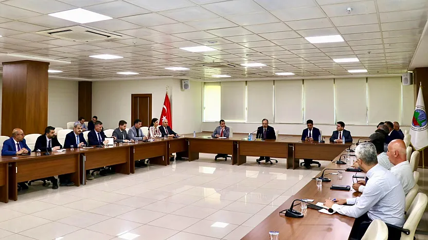 Siirt Belediyesi'nde Haftalık Değerlendirme Toplantısı Yapıldı