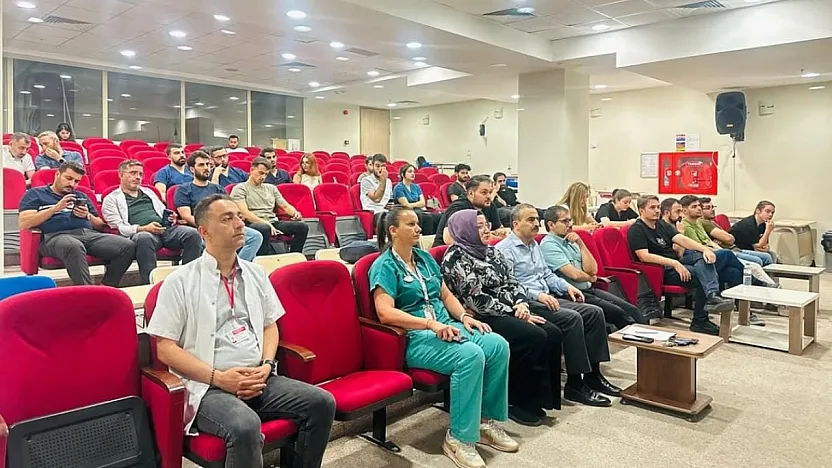 Siirt Eğitim ve Araştırma Hastanesi'nde 'Genel Adli Hatalar' Seminerine Yoğun İlgi
