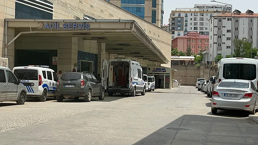 Siirt Eruh'ta Silahlı Kavga: Baba Hayatını Kaybetti, Oğlu Ağır Yaralandı