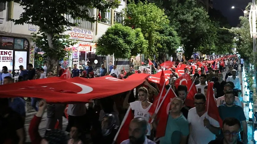 Siirt'te 15 Temmuz Şehitleri Dualarla Anılacak, Milli Birlik Yürüyüşü Düzenlenecek