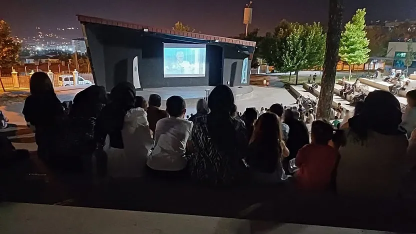 Siirt'te Açık Hava Sinema Günleri Başlıyor