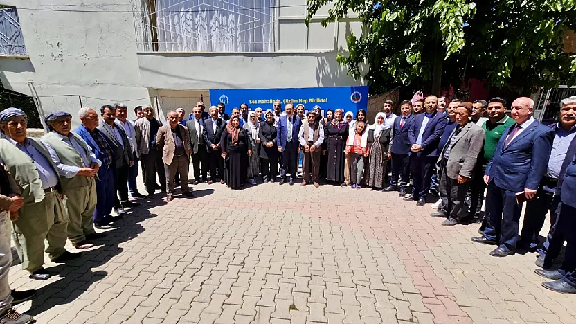 Siirt'te Mahalle Buluşmaları Barış Mahallesi'nde Devam Etti