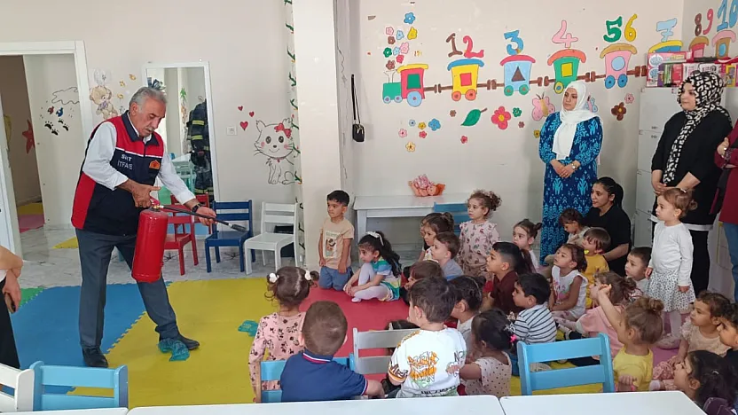 Siirt'te Miniklere Yangın ve İtfaiye Eğitimi Verildi