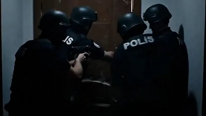 Siirt'te Siber Operasyon: Dolandırıcılık ve Yasa Dışı Bahis Suçlarından Gözaltılar Var