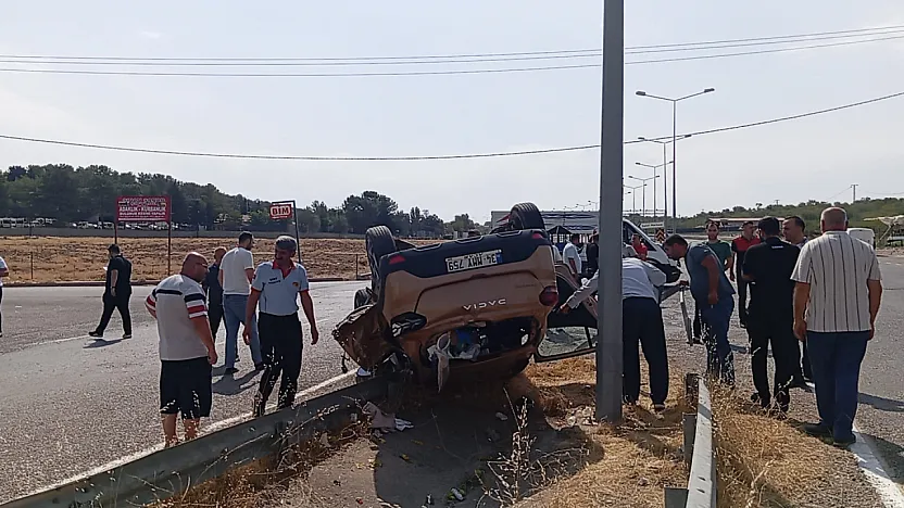 Siirt'te Trafik Kazası: 3 Kişi Yaralandı