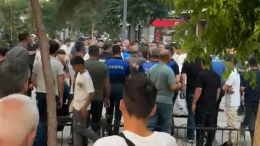 Siirt'te Zabıta ile Seyyar Satıcı Arasında Gerginlik