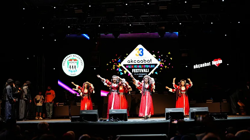 Siirtli Gençler Karadeniz'de Kültür Rüzgârı Estirdi