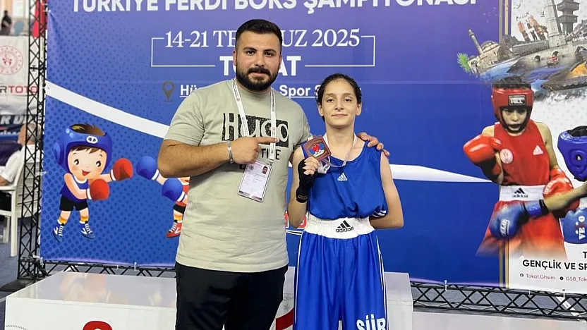 Siirtli Hiranur Yıldız'dan Türkiye'de İlk Defa Düzenlenen Şampiyona'da Tarihi Başarı