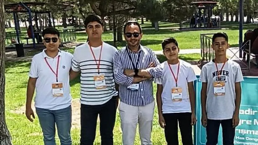 Siirtli Öğrenciler Uluslararası Robot Yarışmasında