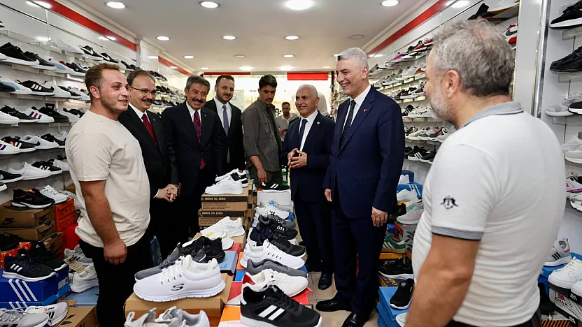 Ticaret Bakanı Bolat, Siirt'te Esnaf ve Vatandaşlarla Buluştu