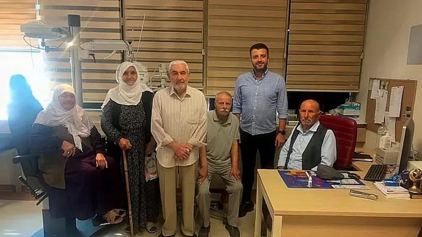Yaz Aylarında Göz Alerjilerine Dikkat! Dr. Burak Akkoyun'dan Önemli Uyarılar