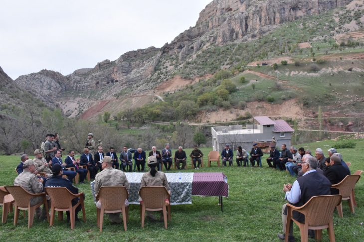 Sitti Nine, Siirt Valisinden, Torununu Evlendirmek İçin Destek İstedi! Vali Sözü Verdi