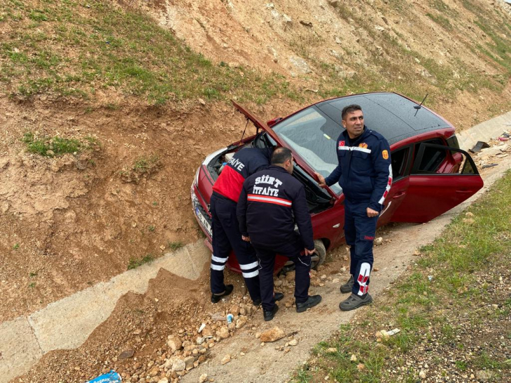 Siirt'te Zincirleme Trafik Kazası: 2 Yaralı