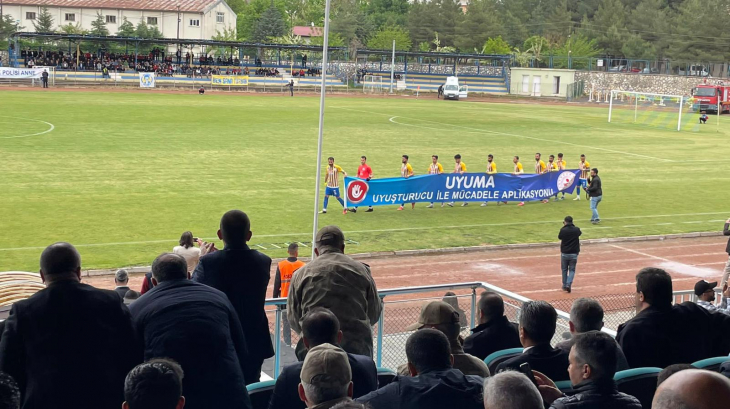 Siirt İl Özel İdaresi Futbol Takımı 'UYUMA' Uygulamasına Destek Verdi