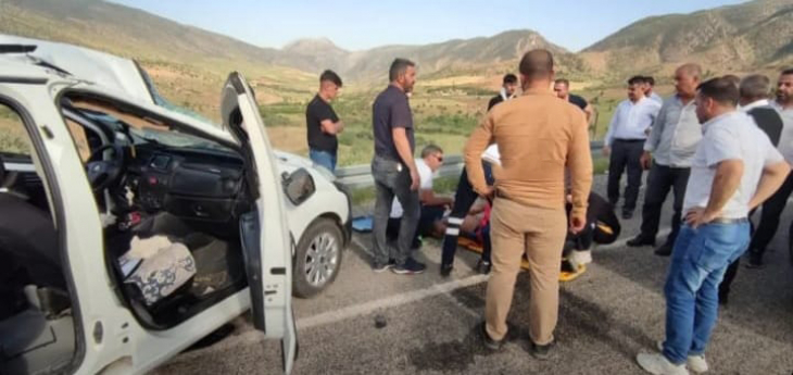 Siirt'te Otomobil Takla Attı: 4 Yaralı