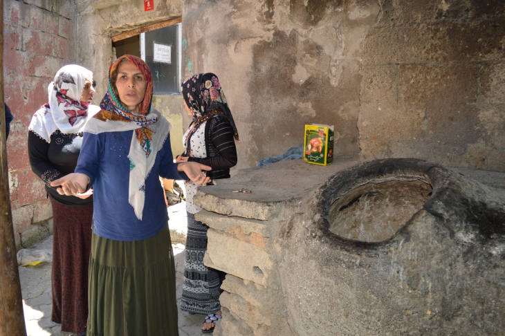 Siirt'te Metruk Binalar Korku Salıyor! Mahalleli Tedirgin